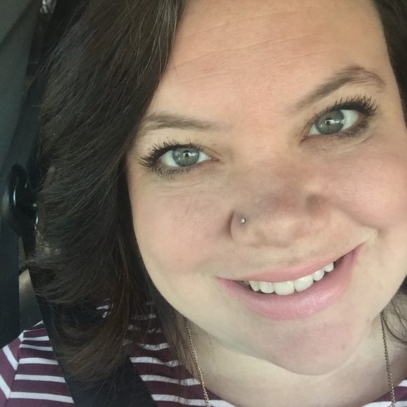 Meet your Posher, Dani - Picture 1 of 1